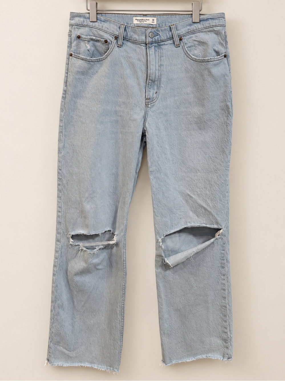 Abercrombie & Fitch ’90s Relaxed High Rise Distressed Jeans Size 32 Long